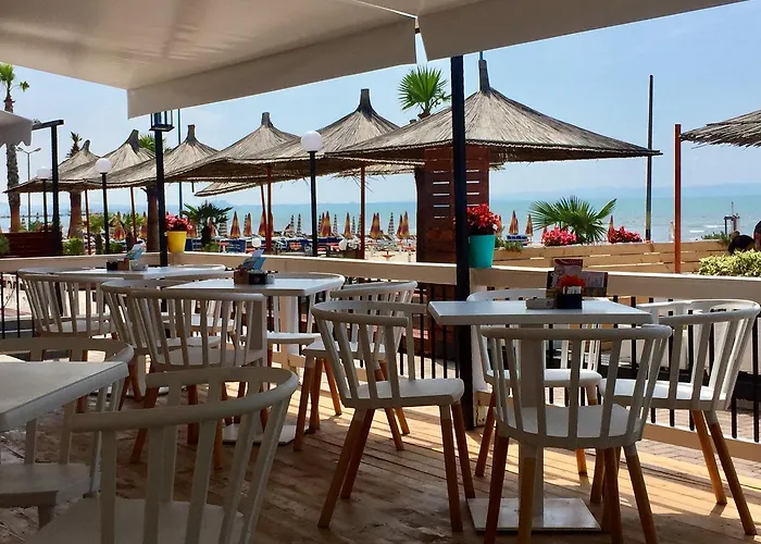Sunrise Hotel Cameria
