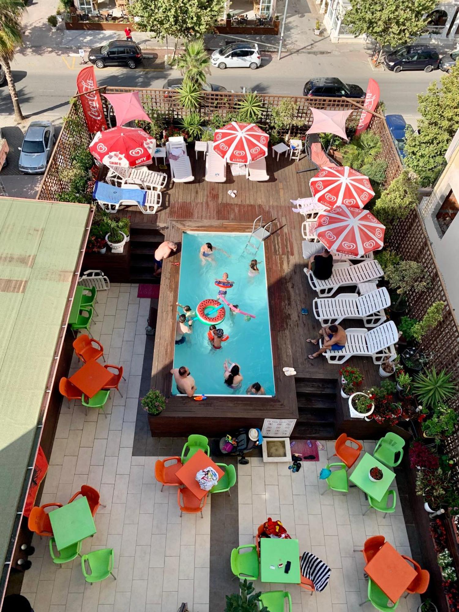 Hotel Sunrise Cameria